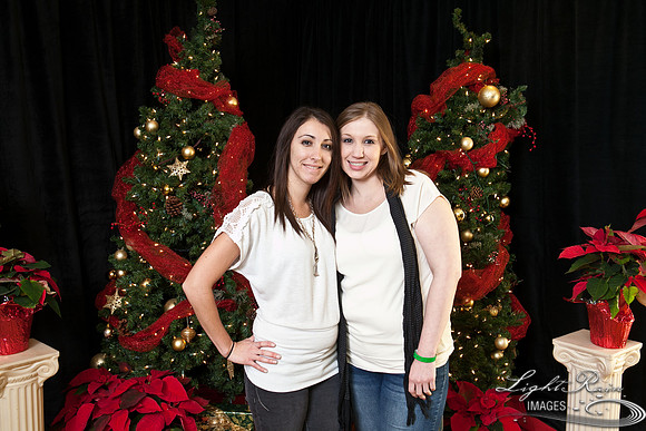 440_HolidayPhotoBooth2013byLightRainImages