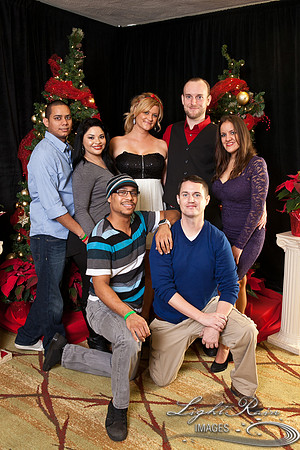 696_HolidayPhotoBooth2013byLightRainImages