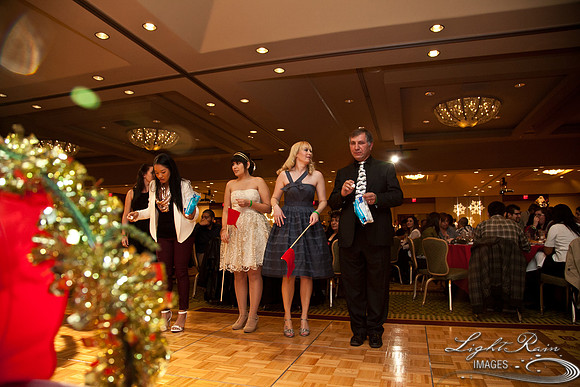 230_HolidayParty2013byLightRainImages