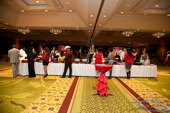 027_HolidayParty2013byLightRainImages