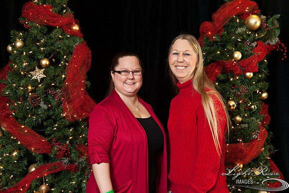436_HolidayPhotoBooth2013byLightRainImages