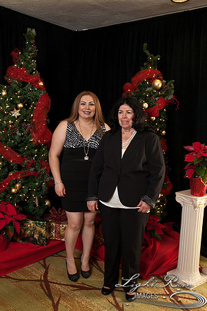 468_HolidayPhotoBooth2013byLightRainImages