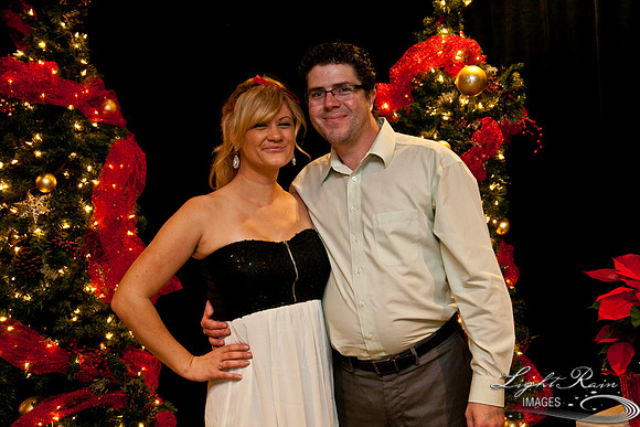 496_HolidayPhotoBooth2013byLightRainImages