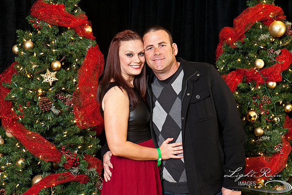 360_HolidayPhotoBooth2013byLightRainImages