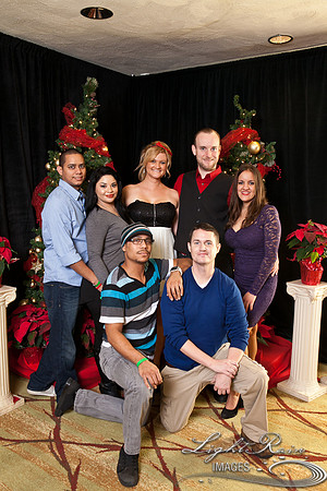 695_HolidayPhotoBooth2013byLightRainImages