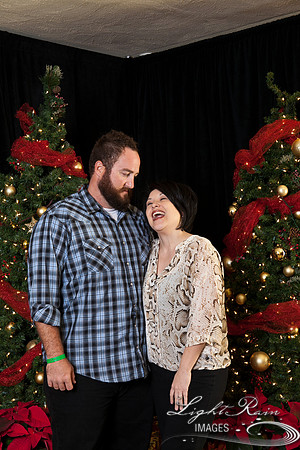 461_HolidayPhotoBooth2013byLightRainImages