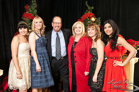 310_HolidayPhotoBooth2013byLightRainImages