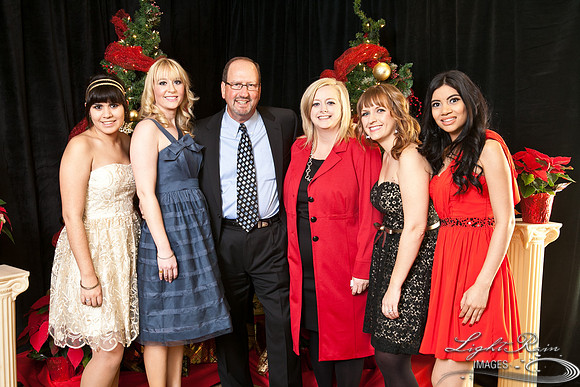 311_HolidayPhotoBooth2013byLightRainImages