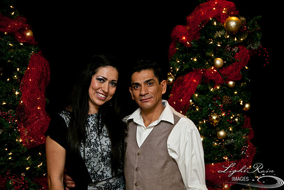489_HolidayPhotoBooth2013byLightRainImages