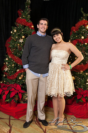 574_HolidayPhotoBooth2013byLightRainImages
