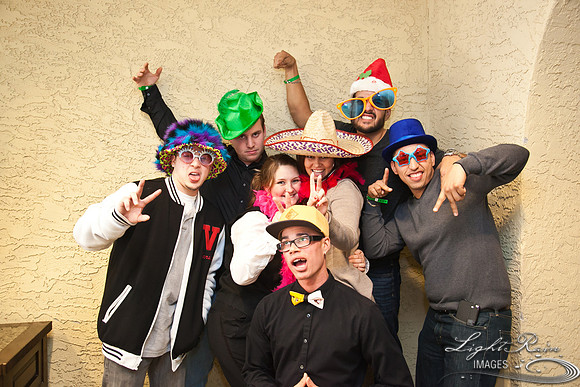 669_HolidayPhotoBooth2013byLightRainImages