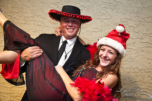 686_HolidayPhotoBooth2013byLightRainImages